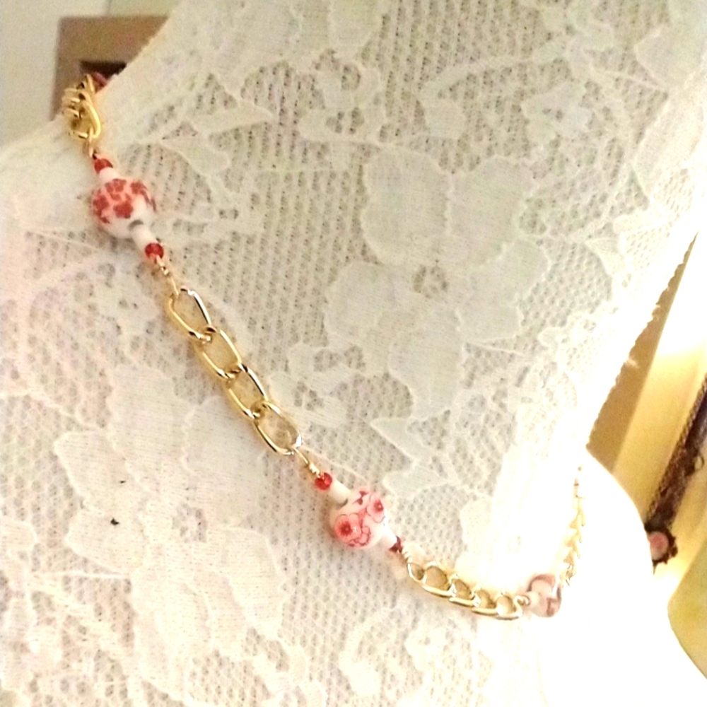 Gold and Pink Beaded Women's Necklace